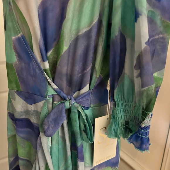 NWT! Sunny Leigh Woman’s Green & Blue Floral Print Dress Size Large - Picture 6 of 14